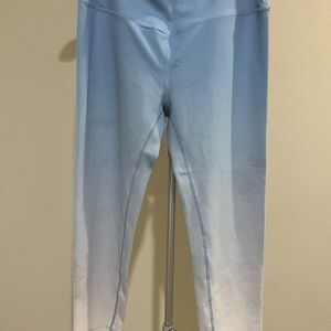 L'urv Designer Women's
Sportswear Capri Leggings
Size XL
